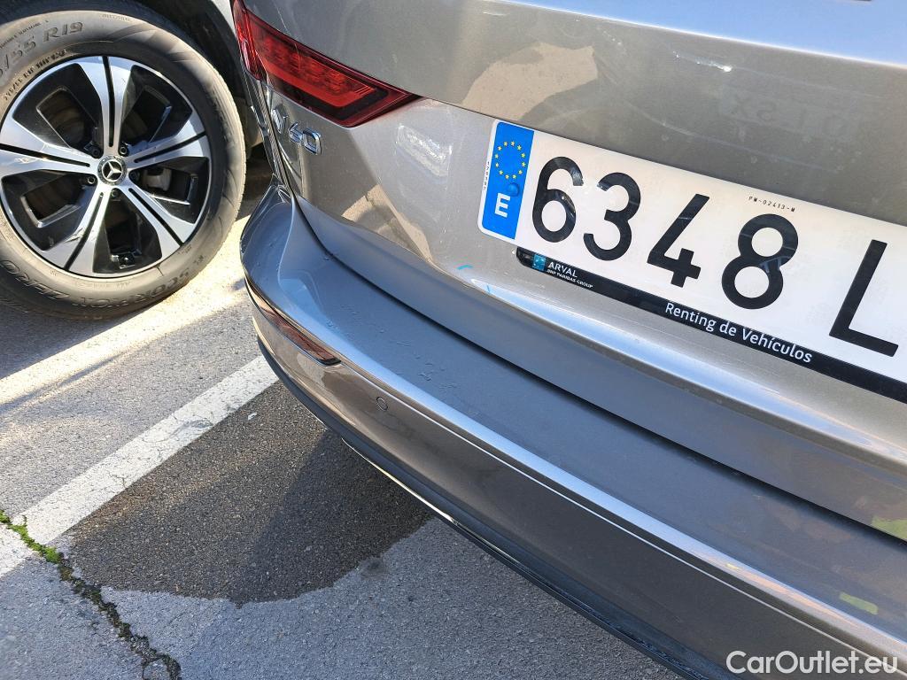  Volvo  V60 VOLVO  / 2018 / 5P / familiar 2.0 T6 AWD Recharge Inscription Auto #3