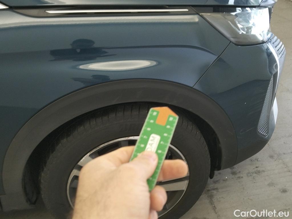  Peugeot  3008  Allure Pack 1.5 HDi 130CV AT8 E6d #34