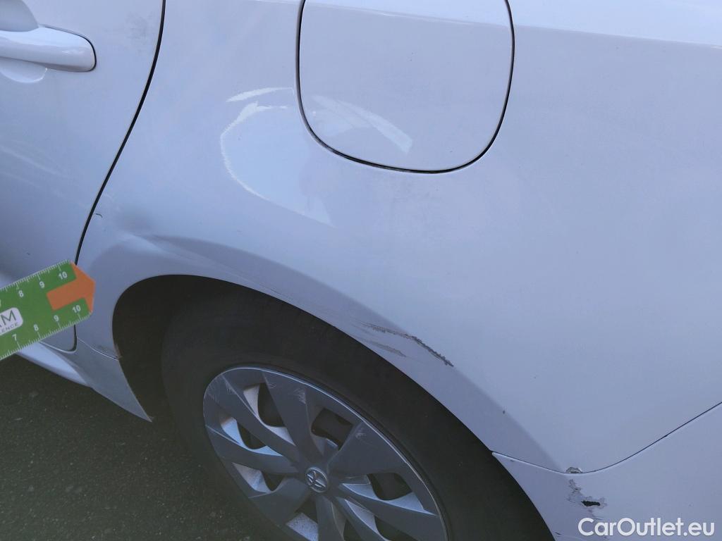  Toyota  Corolla TOYOTA  / 2019 / 5P / familiar 1.8 125H BUSINESS E-CVT TOURING SPORT #2