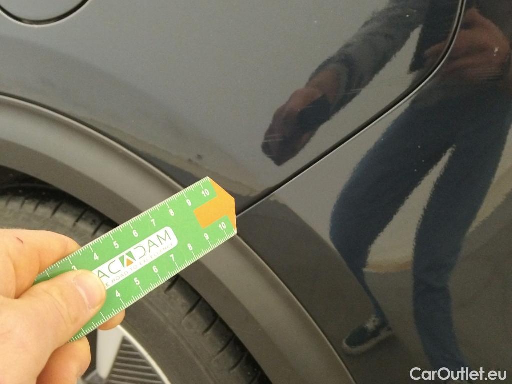  KIA  Niro KIA  / 2019 / 5P / crossover 1.6 GDi HEV 104kW (141CV) Drive #22