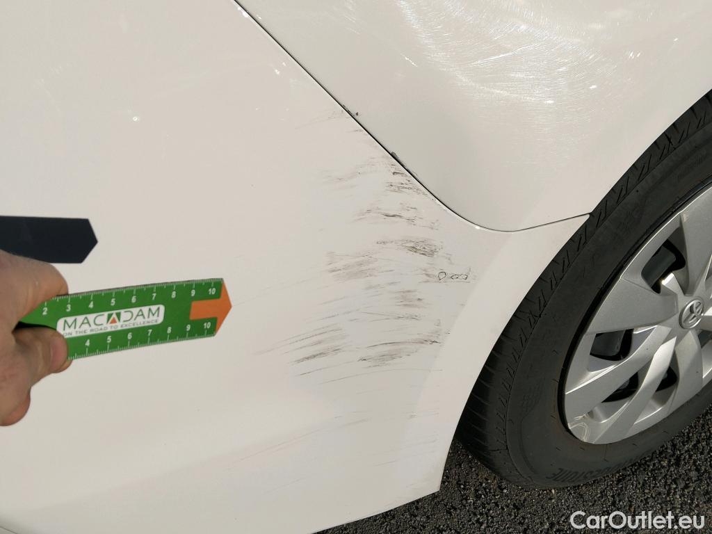  Toyota  Corolla TOYOTA  / 2019 / 5P / familiar 1.8 125H BUSINESS E-CVT TOURING SPORT #12