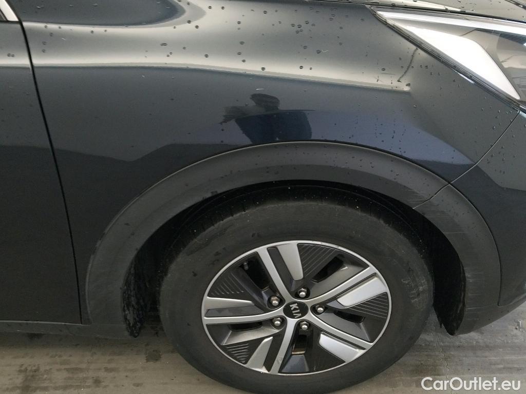  KIA  Niro KIA  / 2019 / 5P / crossover 1.6 GDi HEV 104kW (141CV) Drive #23