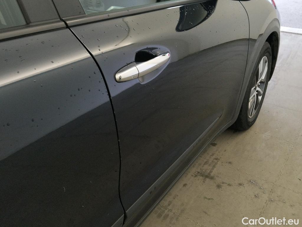  KIA  Niro KIA  / 2019 / 5P / crossover 1.6 GDi HEV 104kW (141CV) Drive #3