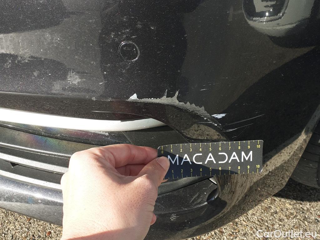  Bmw  Serie 5 BMW  / 2016 / 4P / sedán 520dA #4