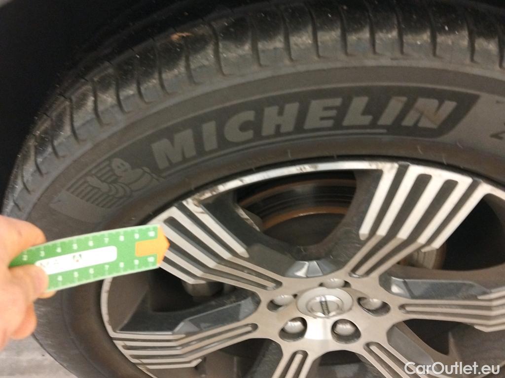  Volvo  XC 40 VOLVO XC40 / 2017 / 5P / todoterreno 1.5 T3 Inscription Auto #4