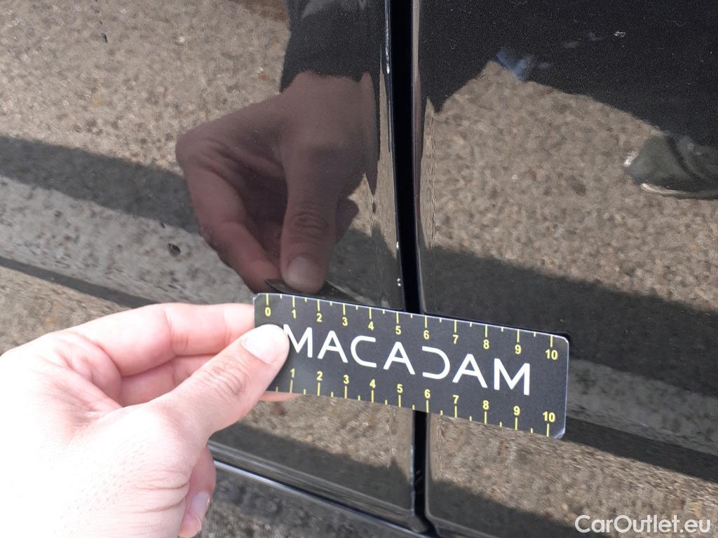  Bmw  Serie 5 BMW  / 2016 / 4P / sedán 520dA #8