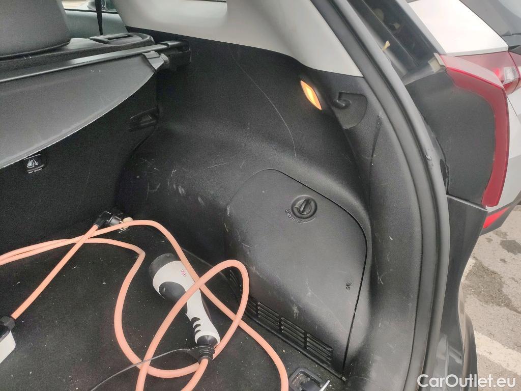  KIA  Niro KIA  / 2019 / 5P / crossover 1.6 GDi PHEV 104kW (141CV) Drive #21