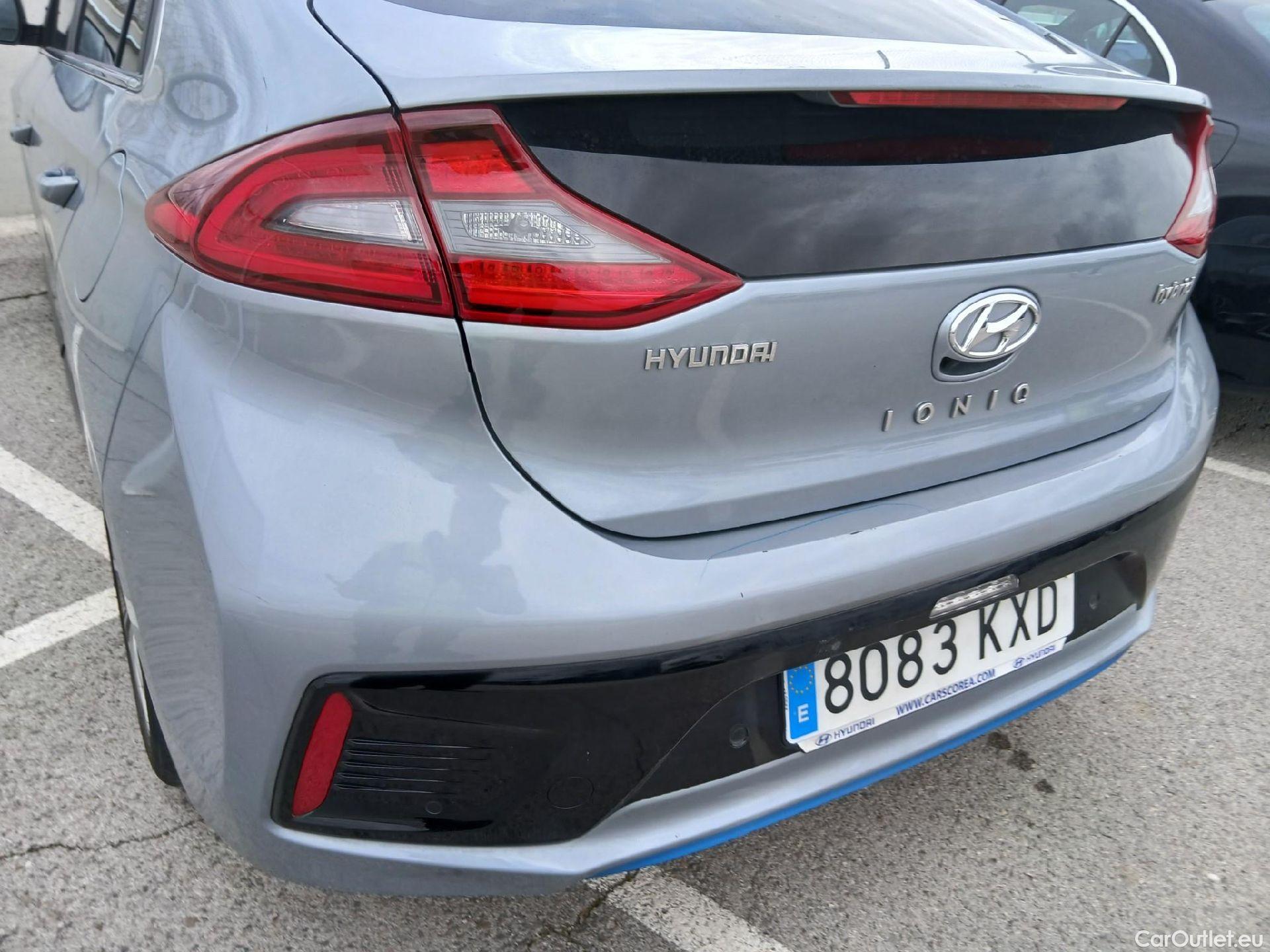  Hyundai   Ioniq HYUNDAI / 2016 / 5P / berlina con portón 1.6 GDI HEV Tecno DCT (AC) #20