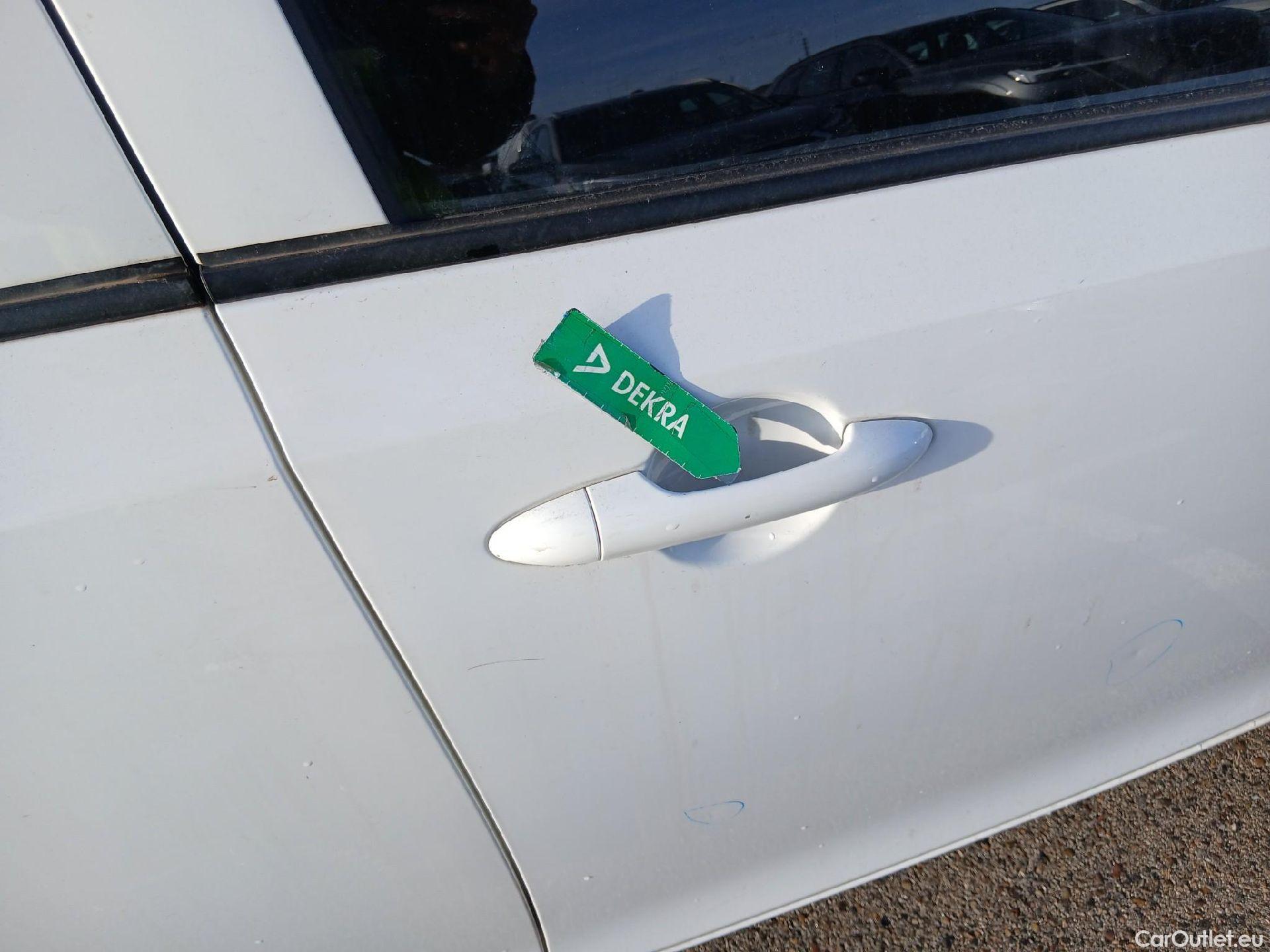  KIA  Picanto KIA  / 2020 / 5P / berlina con portón 1.0 DPi 49kW (67CV) Concept #26