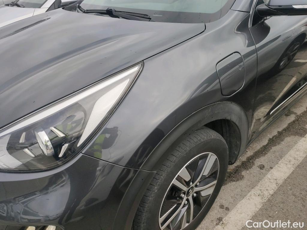  KIA  Niro KIA  / 2019 / 5P / crossover 1.6 GDi PHEV 104kW (141CV) Drive #13
