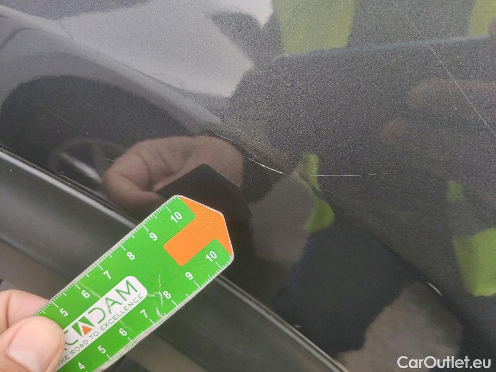  KIA  Niro KIA  / 2019 / 5P / crossover 1.6 GDi PHEV 104kW (141CV) Drive #8