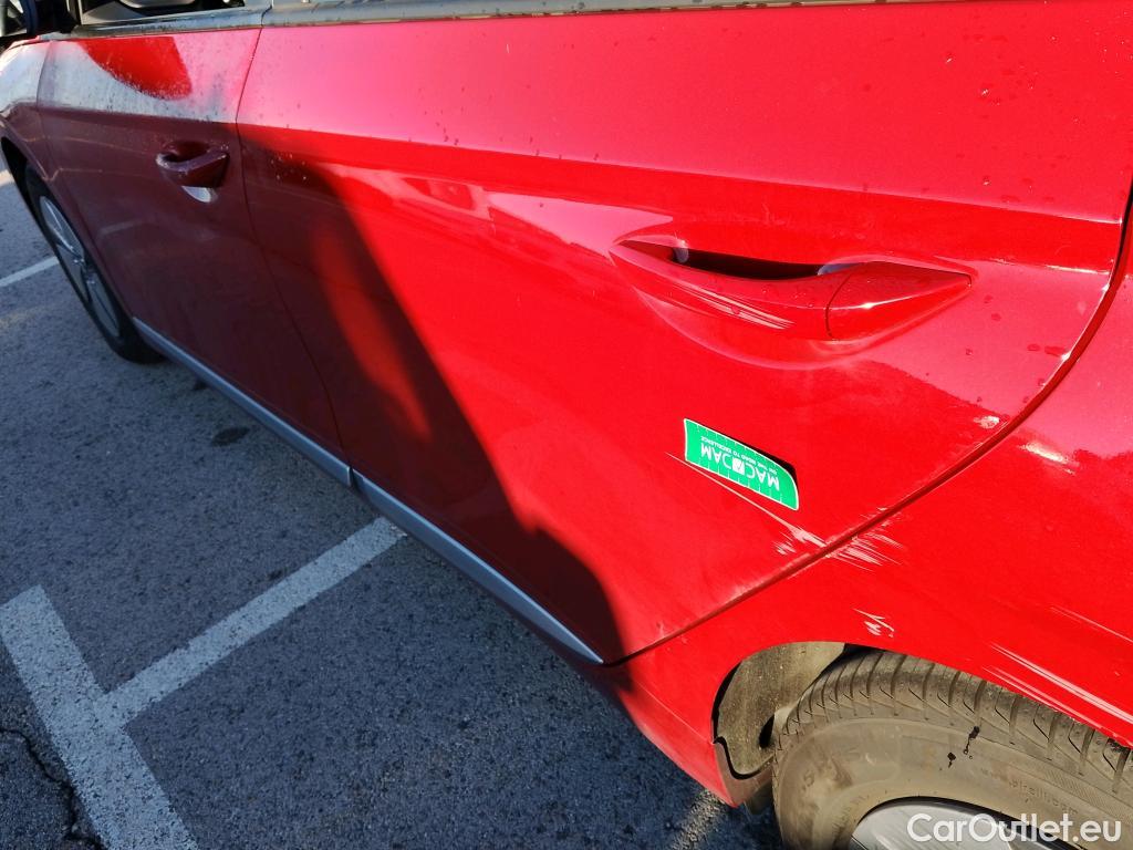  Hyundai   Ioniq HYUNDAI / 2019 / 5P / berlina con portón 1.6 GDI HEV Klass DCT #13