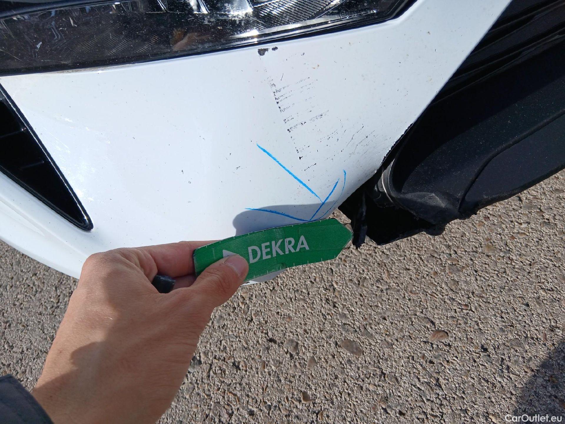  KIA  Cee'd KIA Ceed / 2021 / 5P / berlina con portón 1.6 MHEV iMT 100kW (136CV) Drive #4