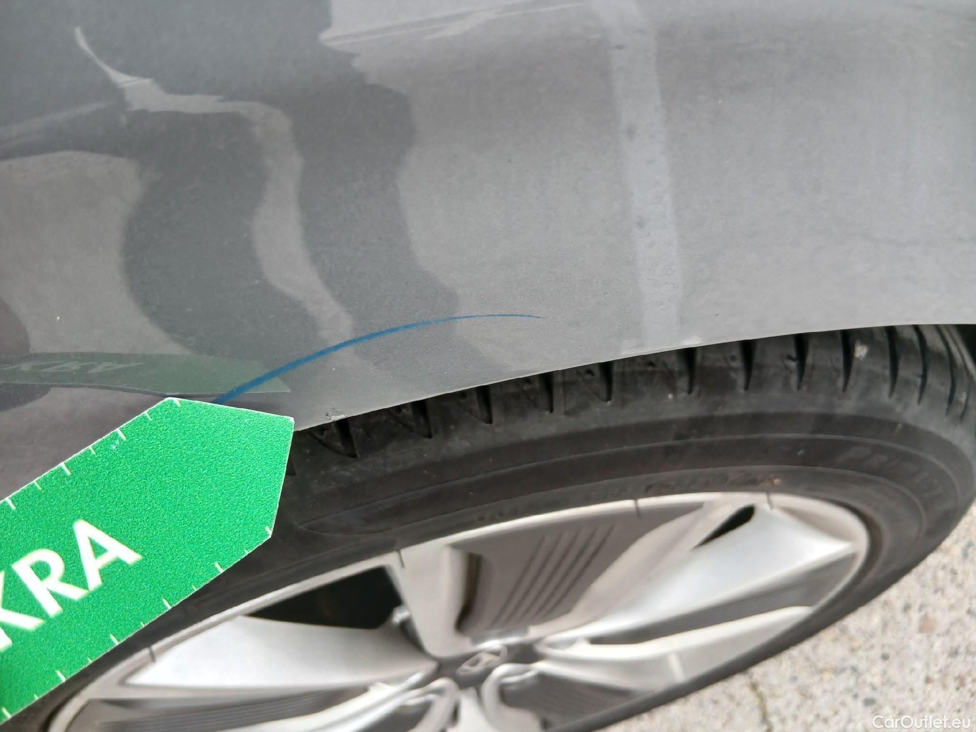  Hyundai   Ioniq HYUNDAI / 2016 / 5P / berlina con portón 1.6 GDI HEV Tecno DCT (AC) #18