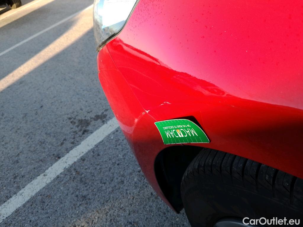  Hyundai   Ioniq HYUNDAI / 2019 / 5P / berlina con portón 1.6 GDI HEV Klass DCT #12