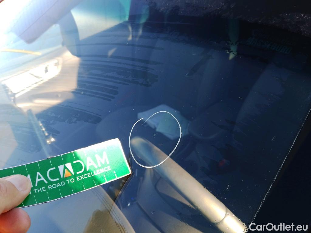  Hyundai   Ioniq HYUNDAI / 2019 / 5P / berlina con portón 1.6 GDI HEV Klass DCT #2