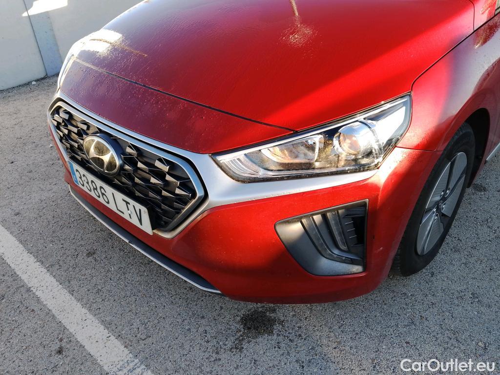  Hyundai   Ioniq HYUNDAI / 2019 / 5P / berlina con portón 1.6 GDI HEV Klass DCT #17
