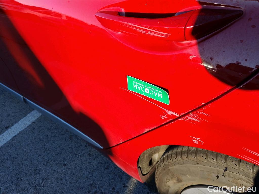  Hyundai   Ioniq HYUNDAI / 2019 / 5P / berlina con portón 1.6 GDI HEV Klass DCT #14