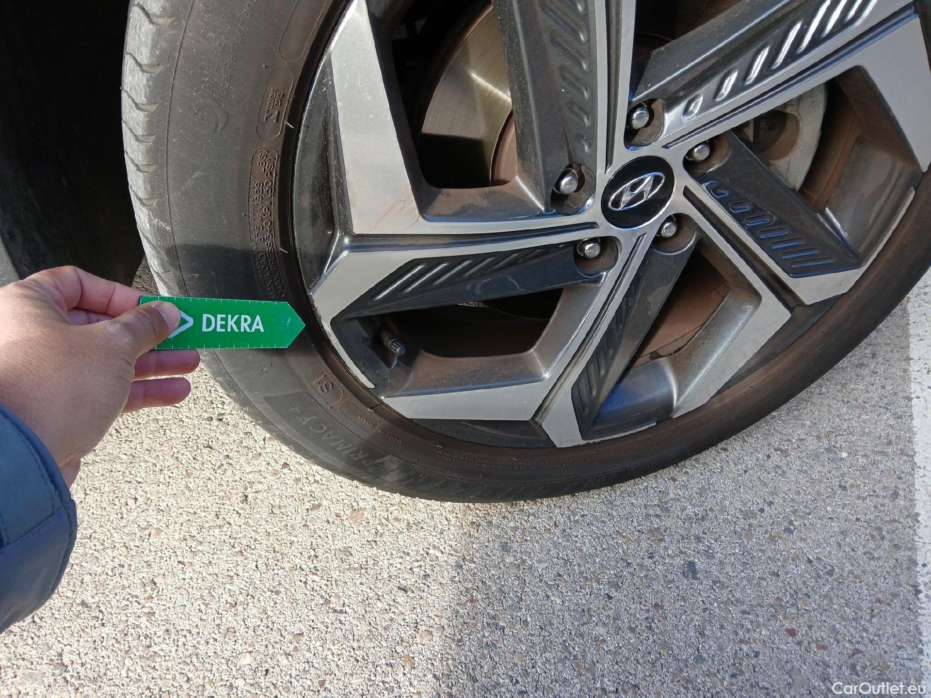  Hyundai  Tucson HYUNDAI  / 2020 / 5P / todoterreno 1.6 TGDI PHEV 195kW Maxx Auto 4X4 #5