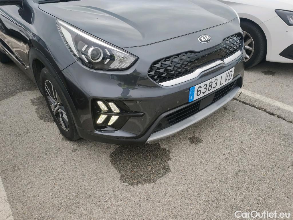  KIA  Niro KIA  / 2019 / 5P / crossover 1.6 GDi PHEV 104kW (141CV) Drive #25