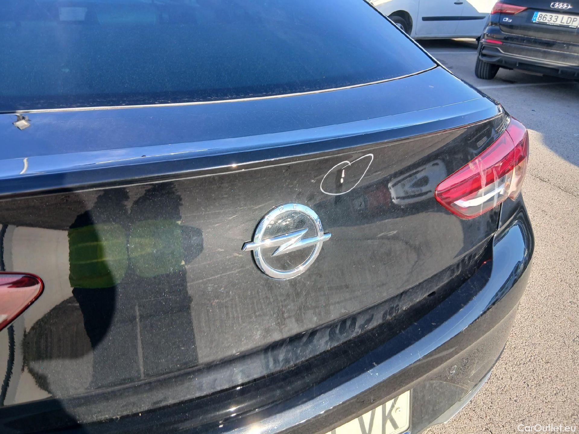  Land Rover  Discovery OPEL Insignia / 2020 / 5P / berlina con portón GS GS Line 2.0D DVH 130kW AT8 #29