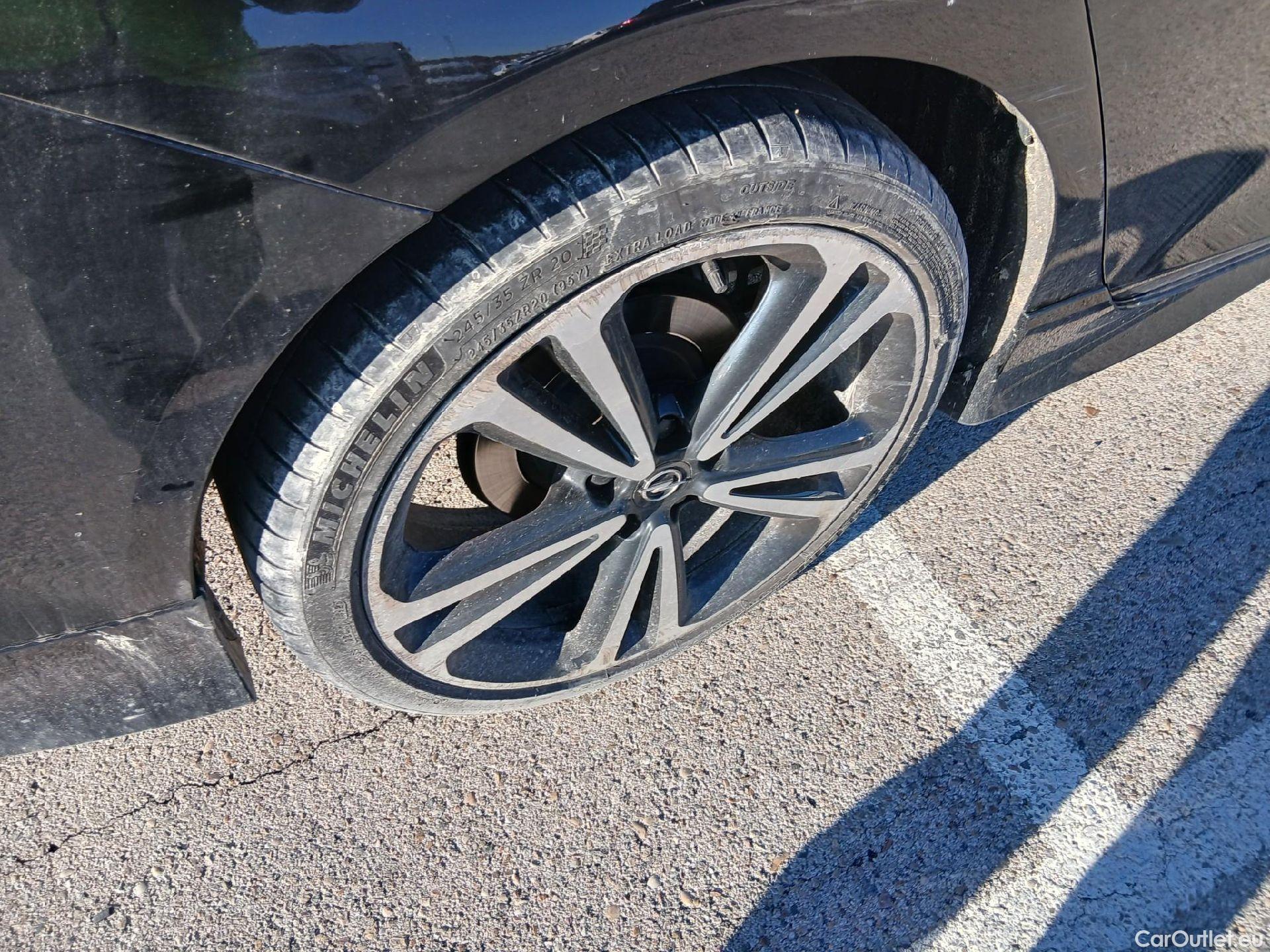  Land Rover  Discovery OPEL Insignia / 2020 / 5P / berlina con portón GS GS Line 2.0D DVH 130kW AT8 #6