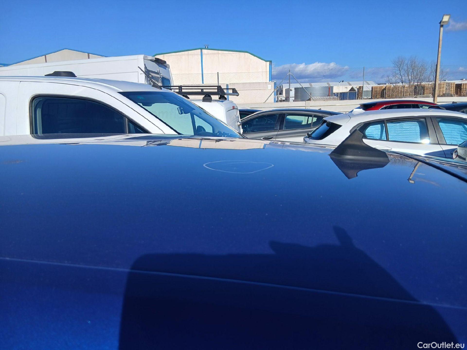  Renault  Captur RENAULT  / 2020 / 5P / todoterreno Intens TCe 90 #11