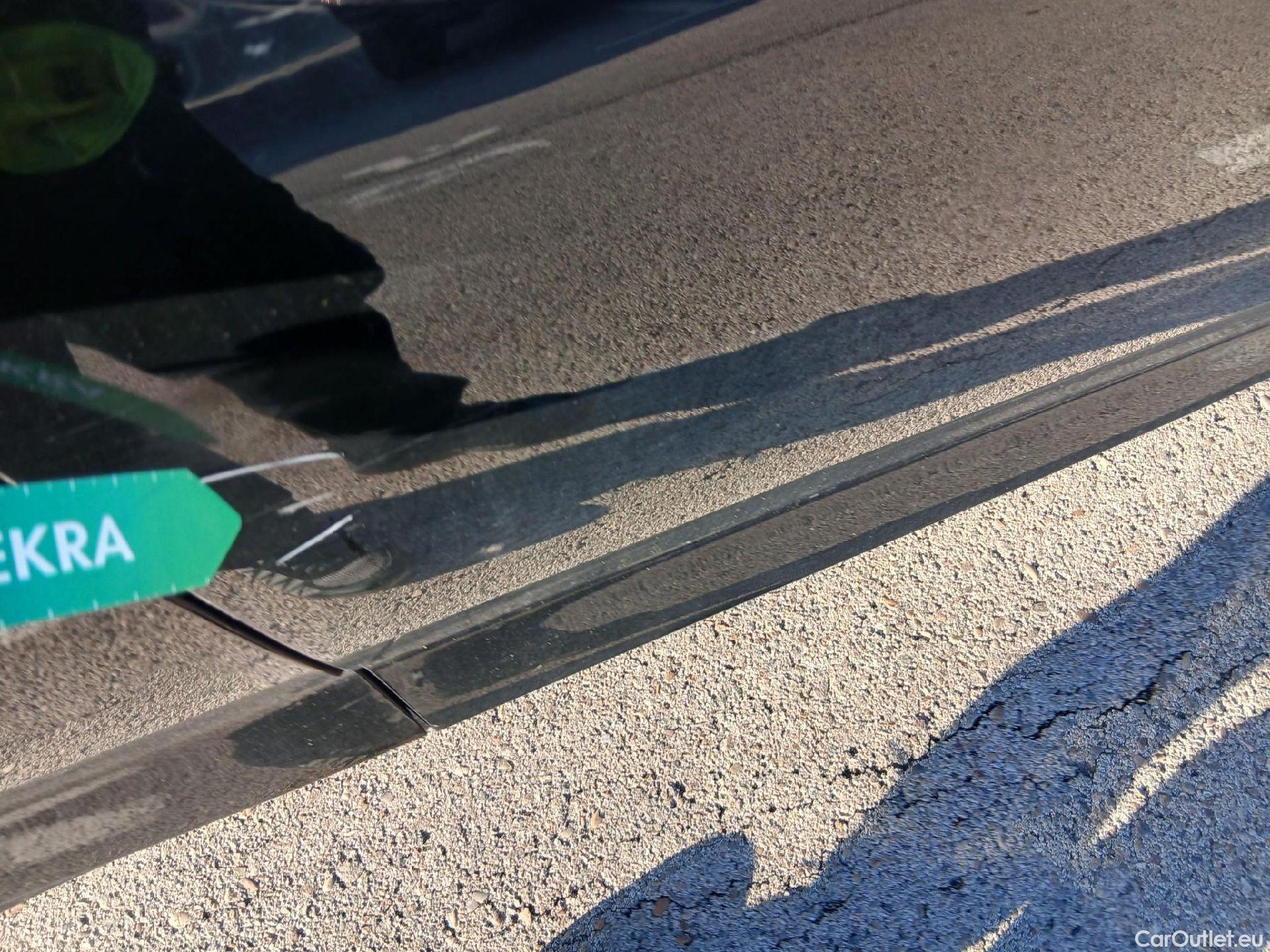  Land Rover  Discovery OPEL Insignia / 2020 / 5P / berlina con portón GS GS Line 2.0D DVH 130kW AT8 #38