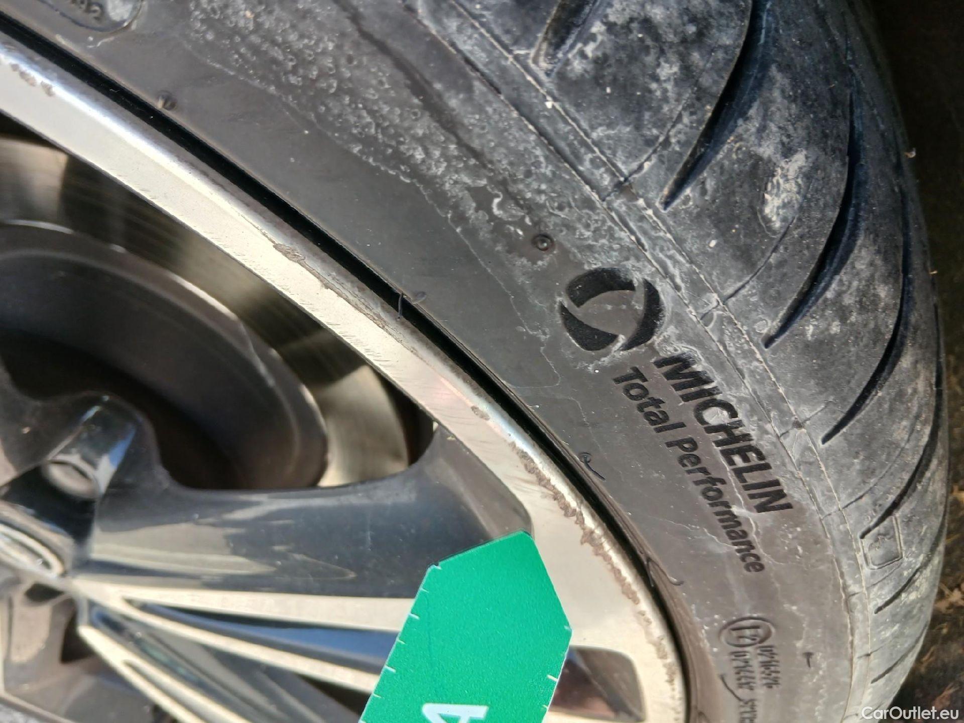  Land Rover  Discovery OPEL Insignia / 2020 / 5P / berlina con portón GS GS Line 2.0D DVH 130kW AT8 #4