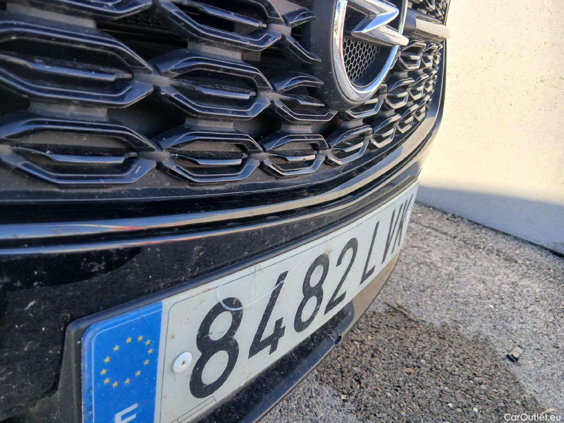  Land Rover  Discovery OPEL Insignia / 2020 / 5P / berlina con portón GS GS Line 2.0D DVH 130kW AT8 #16