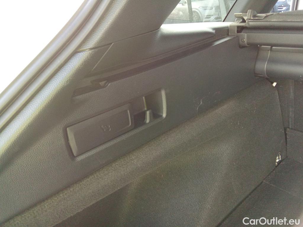  Toyota  Corolla TOYOTA  / 2019 / 5P / familiar 2.0 180H ADVANCE E-CVT TOURING SPORT #20