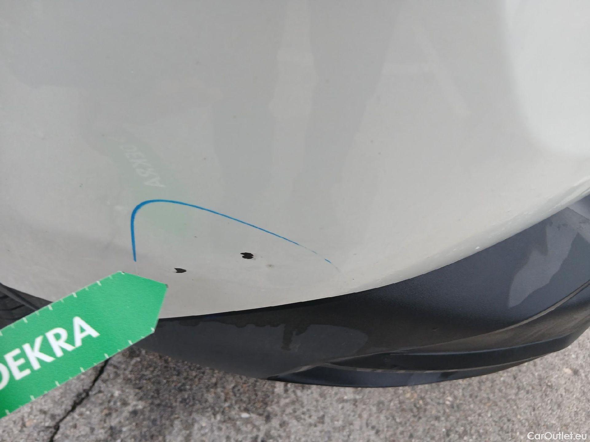  Peugeot  3008 PEUGEOT  / 2020 / 5P / todoterreno 1.2 PureTech 96KW S&S Active Pack EAT8 #26