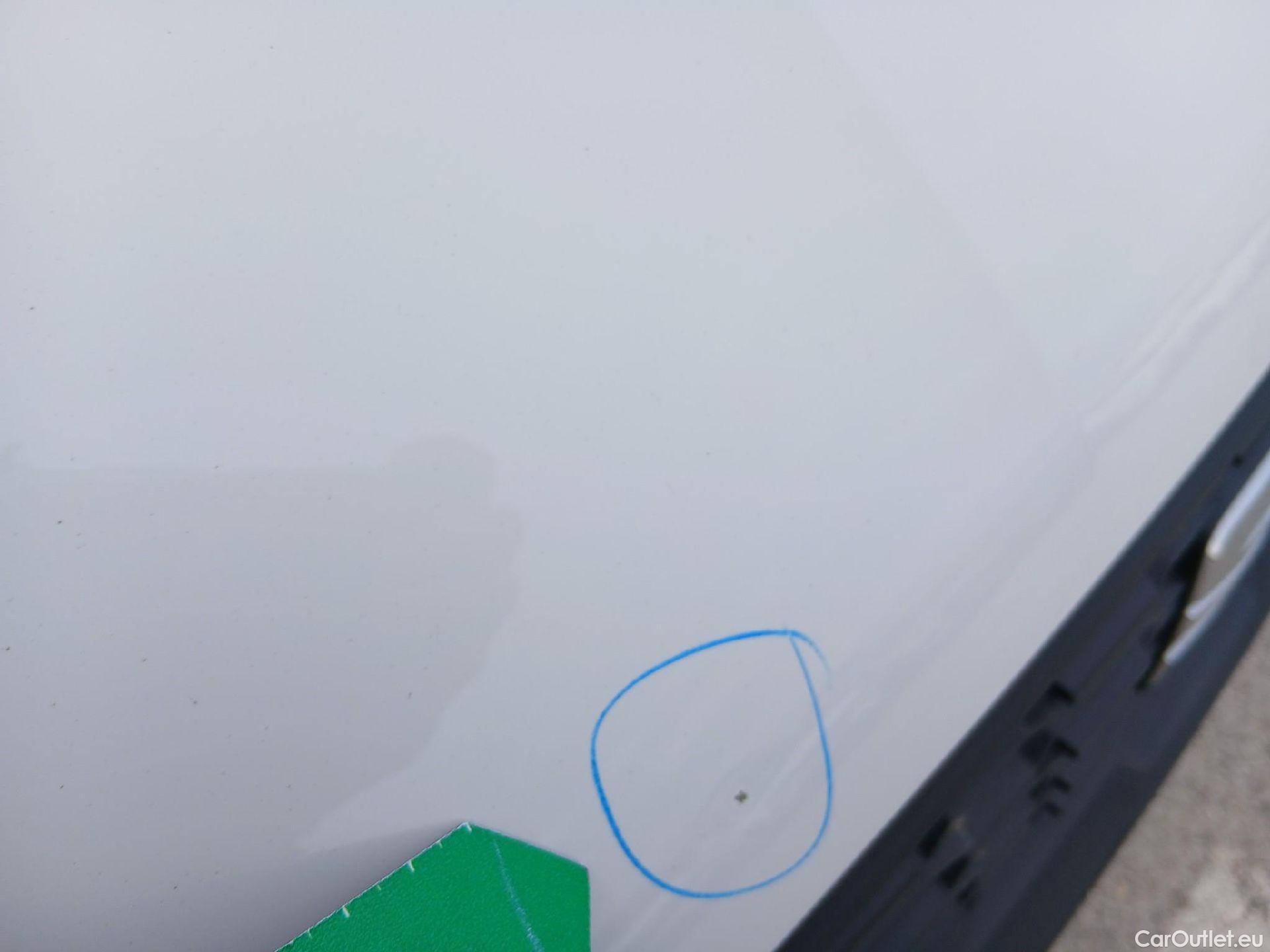  Seat  Ibiza SEAT  / 2017 / 5P / berlina con portón 1.0 TSI 81kW (110CV) Style Plus (AC) #3