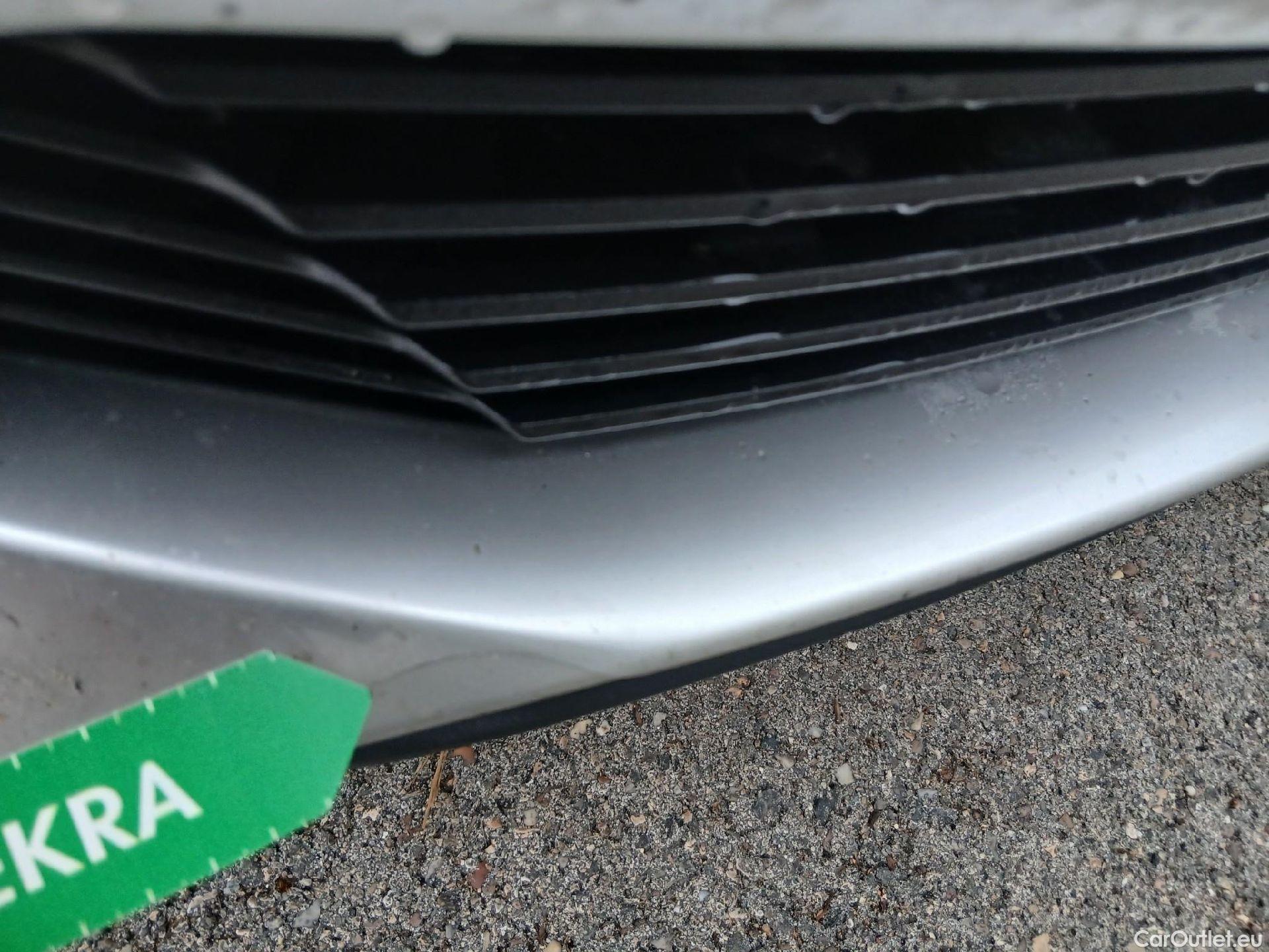  Peugeot  3008 PEUGEOT  / 2020 / 5P / todoterreno 1.2 PureTech 96KW S&S Active Pack EAT8 #16