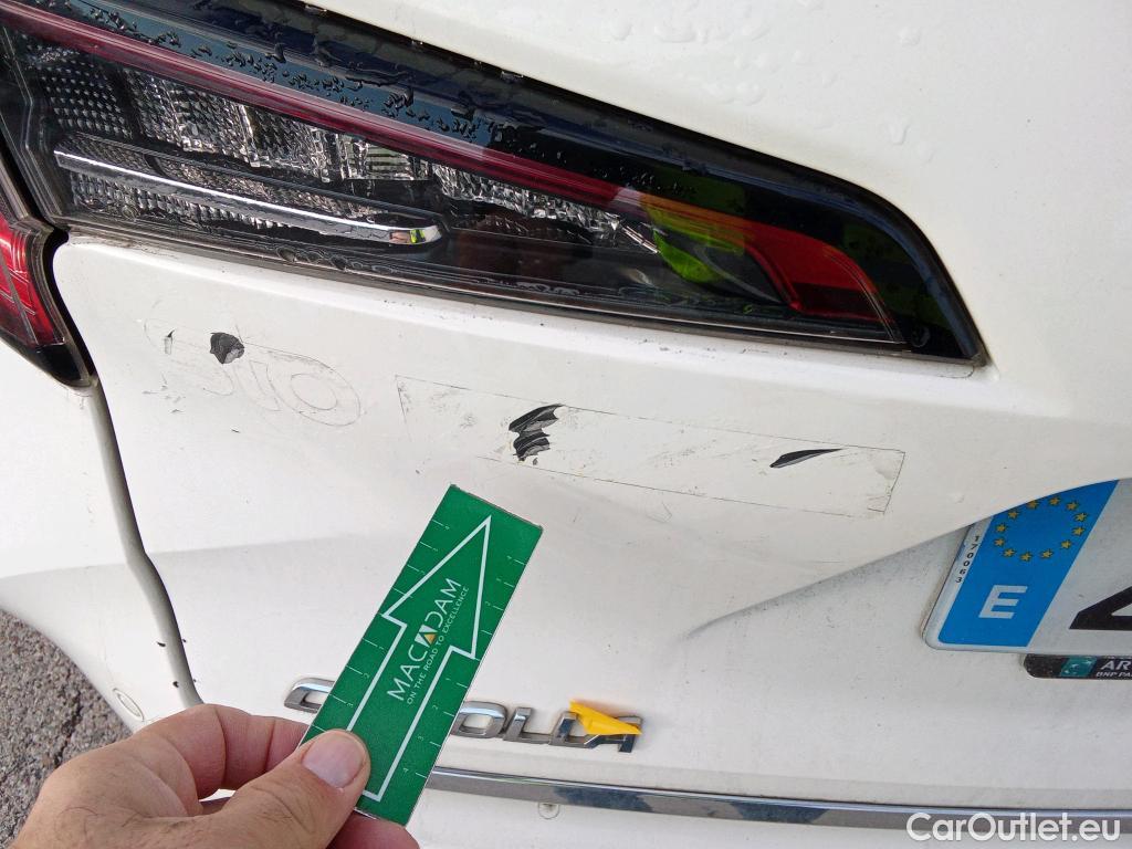  Toyota  Corolla TOYOTA  / 2019 / 5P / familiar 2.0 180H ADVANCE E-CVT TOURING SPORT #4