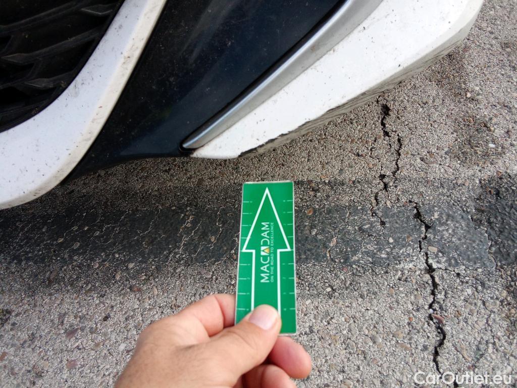  Toyota  Corolla TOYOTA  / 2019 / 5P / familiar 2.0 180H ADVANCE E-CVT TOURING SPORT #26