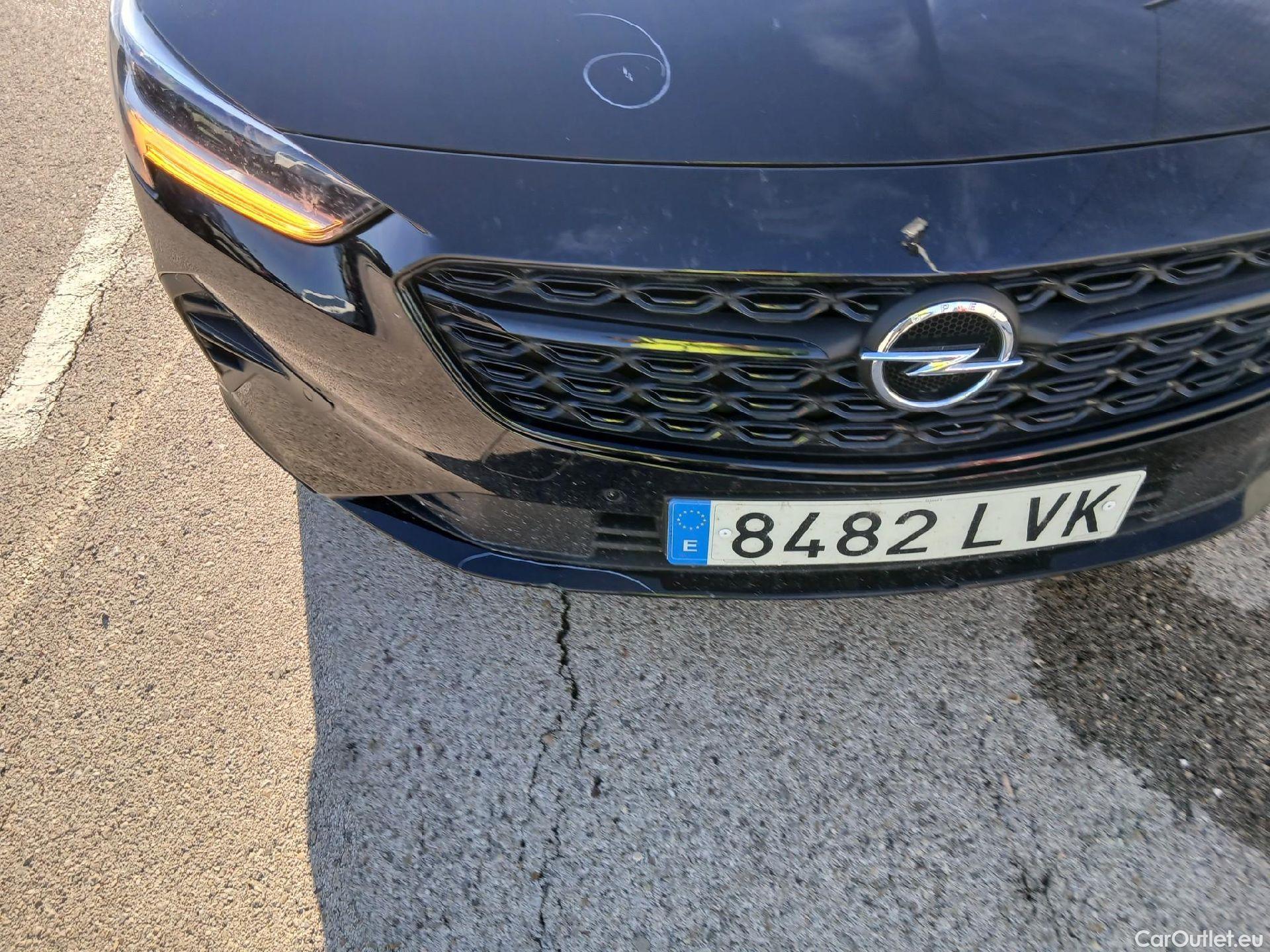  Land Rover  Discovery OPEL Insignia / 2020 / 5P / berlina con portón GS GS Line 2.0D DVH 130kW AT8 #14