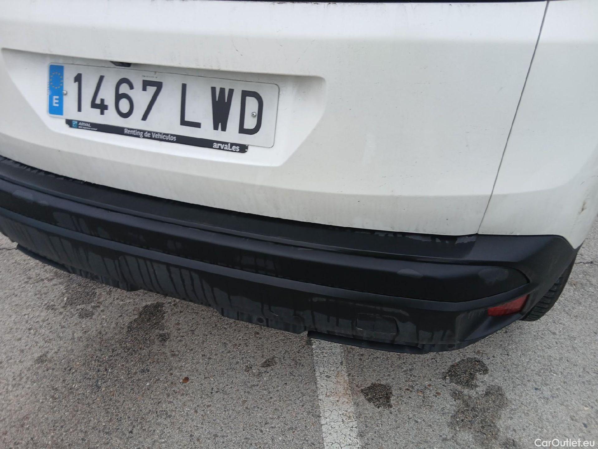  Peugeot  3008 PEUGEOT  / 2020 / 5P / todoterreno 1.2 PureTech 96KW S&S Active Pack EAT8 #31