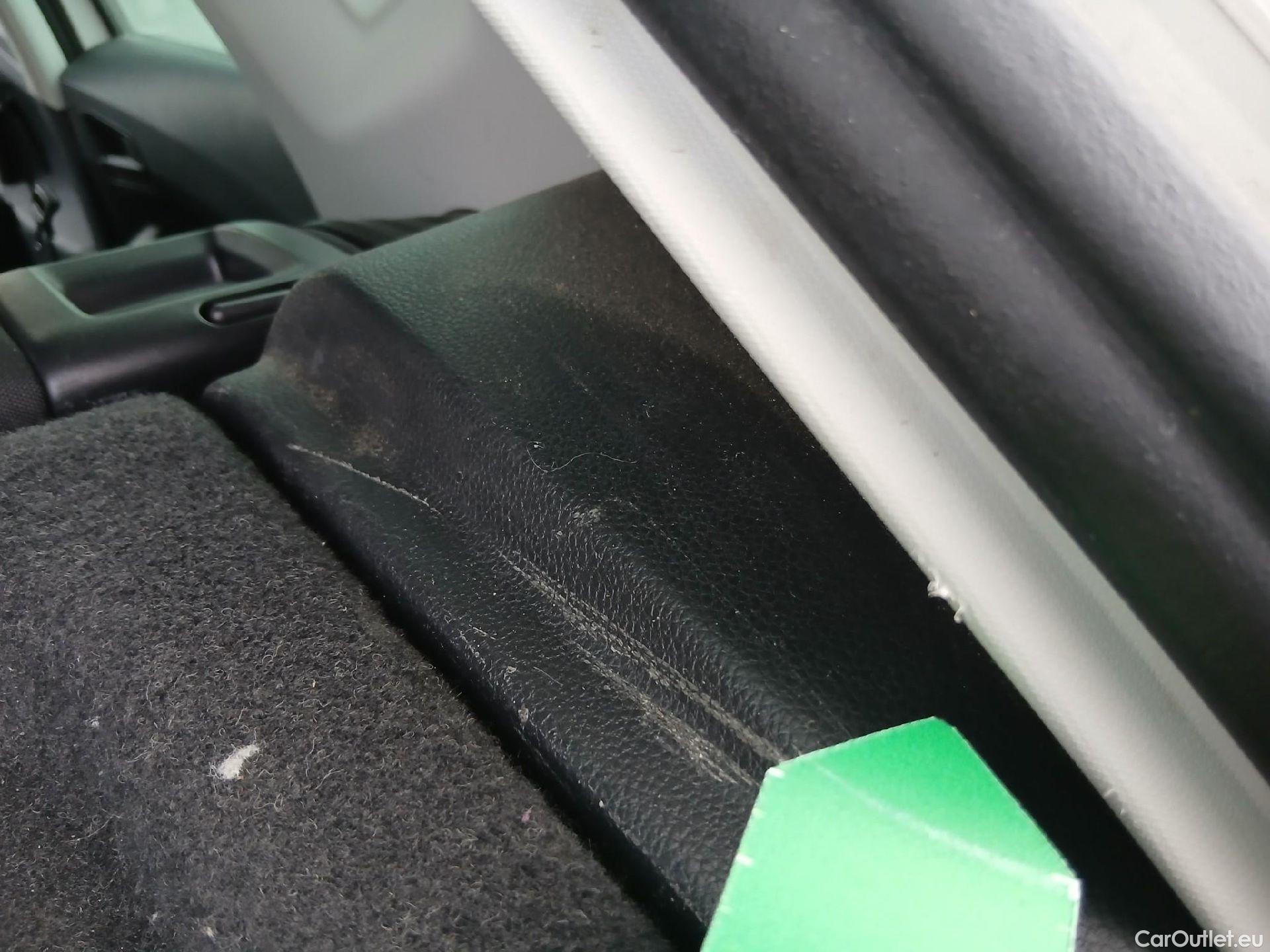  Seat  Ibiza SEAT  / 2017 / 5P / berlina con portón 1.0 TSI 81kW (110CV) Style Plus (AC) #18