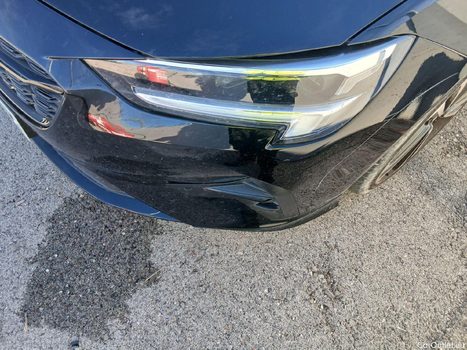  Land Rover  Discovery OPEL Insignia / 2020 / 5P / berlina con portón GS GS Line 2.0D DVH 130kW AT8 #18