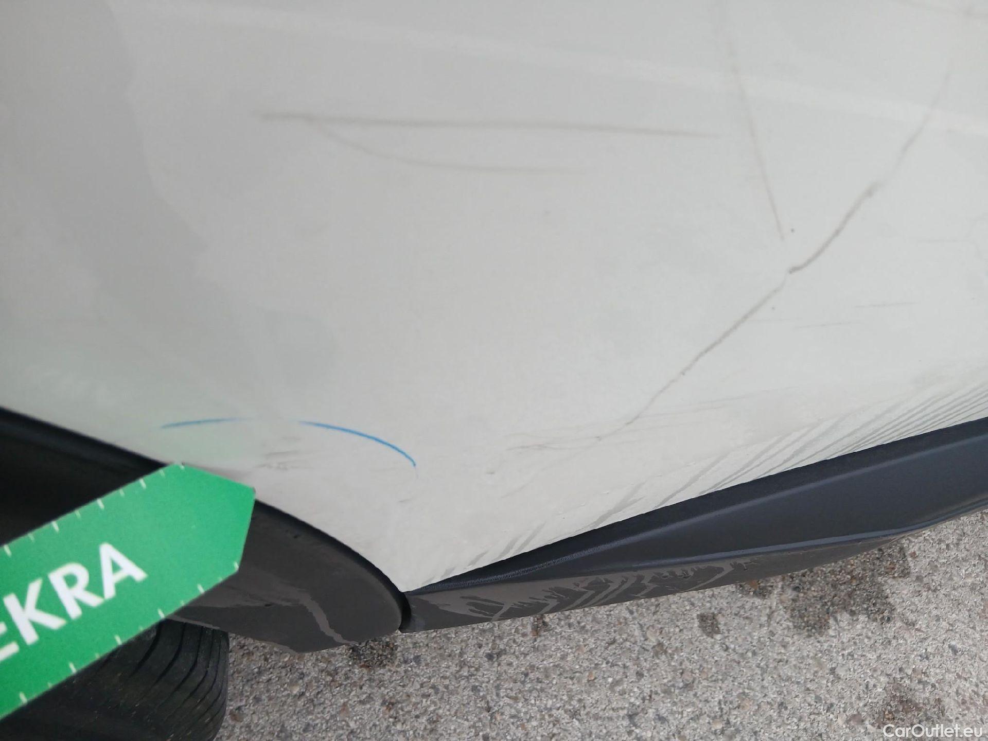  Peugeot  3008 PEUGEOT  / 2020 / 5P / todoterreno 1.2 PureTech 96KW S&S Active Pack EAT8 #37