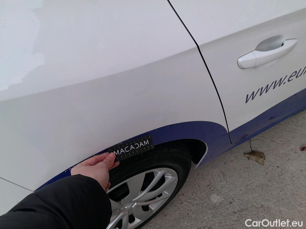  Opel  Corsa OPEL -e / 2019 / 5P / berlina con portón 100kW (136CV) Edition-e  #9