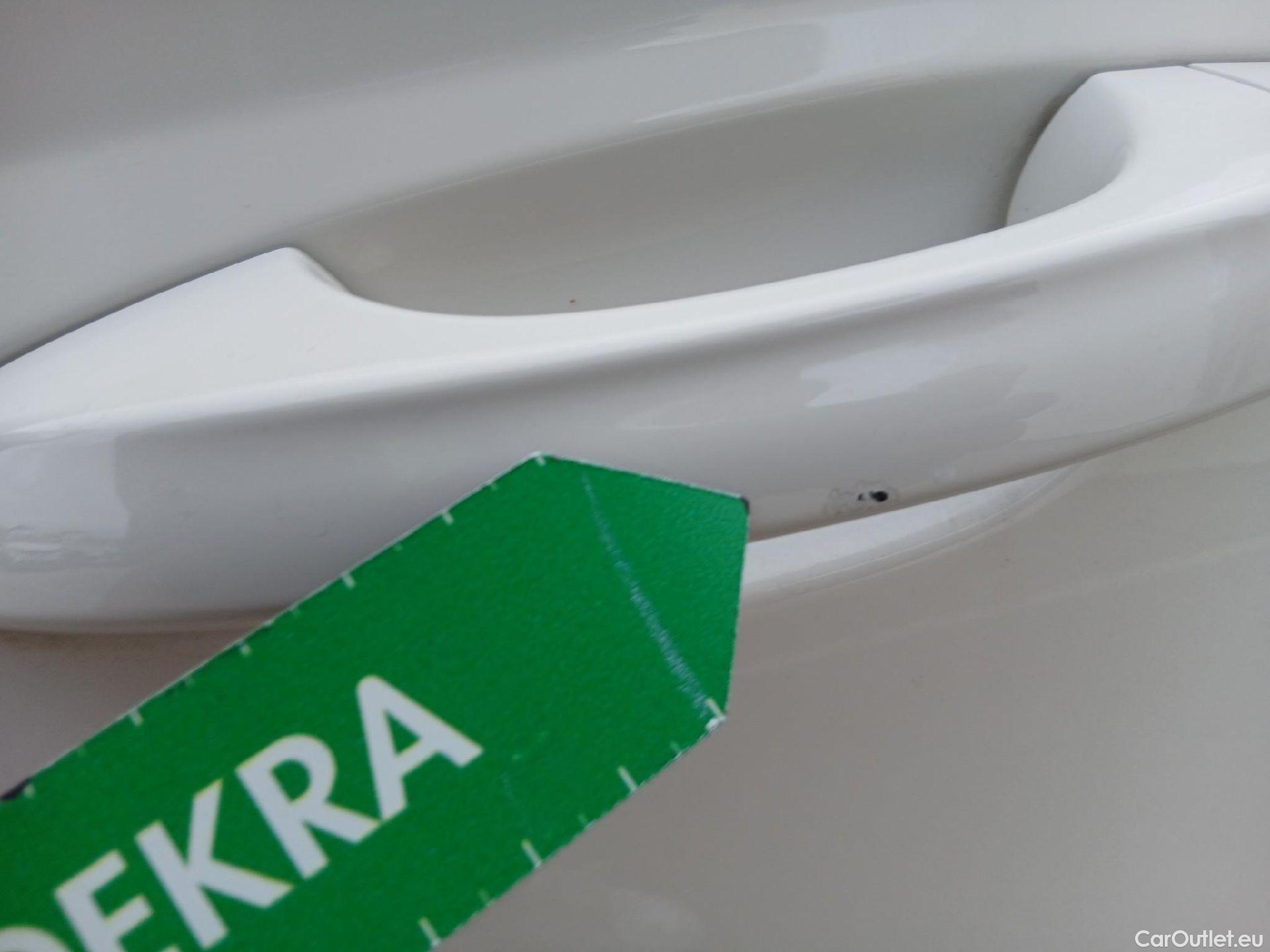  Seat  Ibiza SEAT  / 2017 / 5P / berlina con portón 1.0 TSI 81kW (110CV) Style Plus (AC) #7