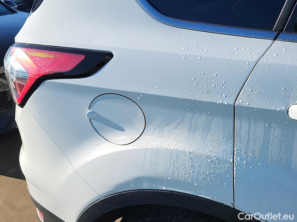  Ford  Kuga FORD  / 2016 / 5P / todoterreno 1.5 EcoBoost 88kW 4x2 Trend+ (CX) #8