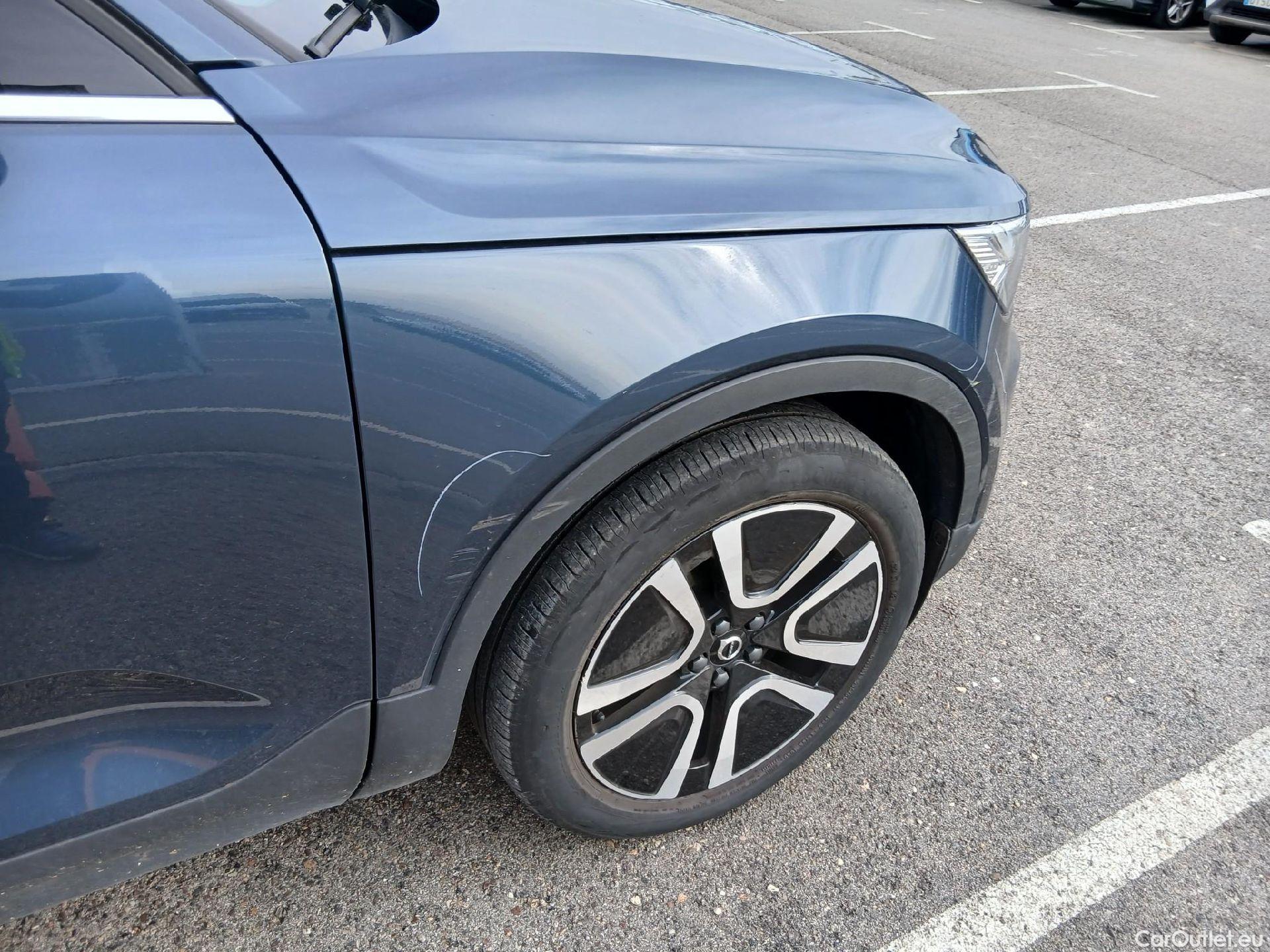  Volvo  XC 40 VOLVO XC40 / 2017 / 5P / todoterreno 1.5 T4 Twin Recharge Inscription Auto #39