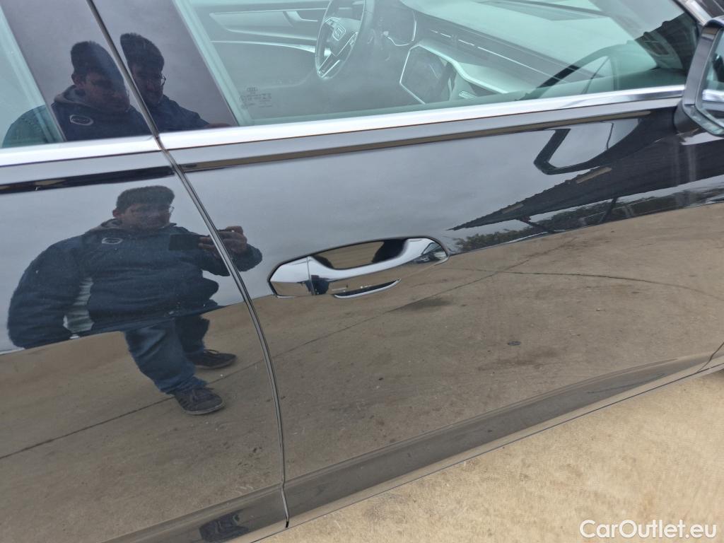  Audi  A6 AUDI  / 2018 / 4P / sedán Sport 45 TFSI quattro-ultra #8