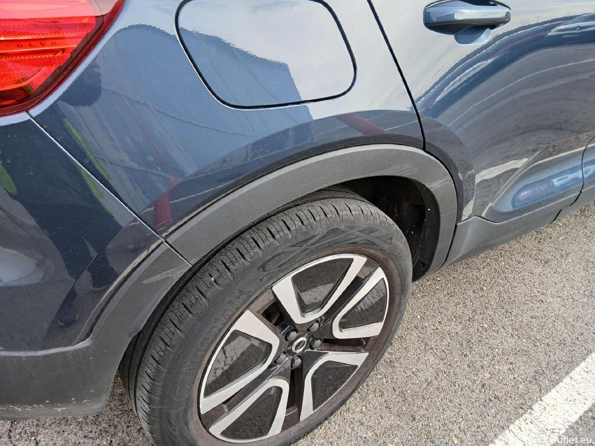  Volvo  XC 40 VOLVO XC40 / 2017 / 5P / todoterreno 1.5 T4 Twin Recharge Inscription Auto #29