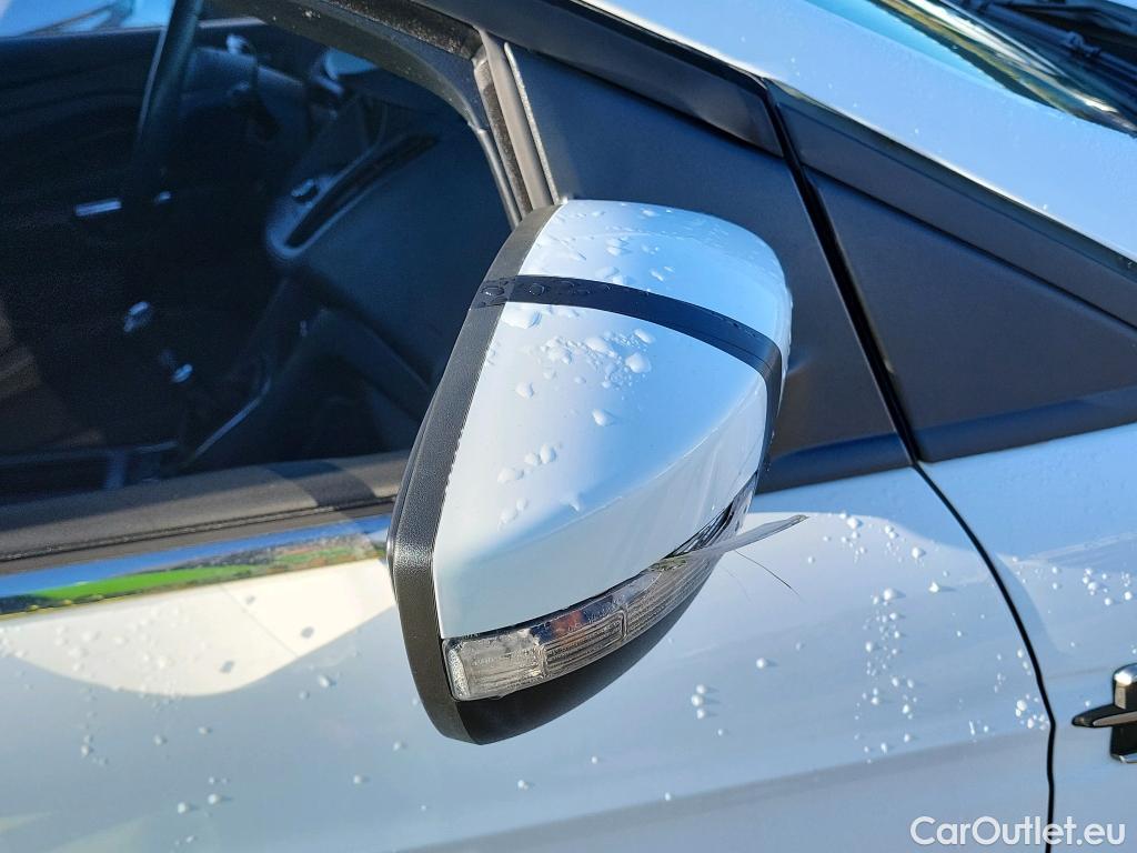  Ford  Kuga FORD  / 2016 / 5P / todoterreno 1.5 EcoBoost 88kW 4x2 Trend+ (CX) #26