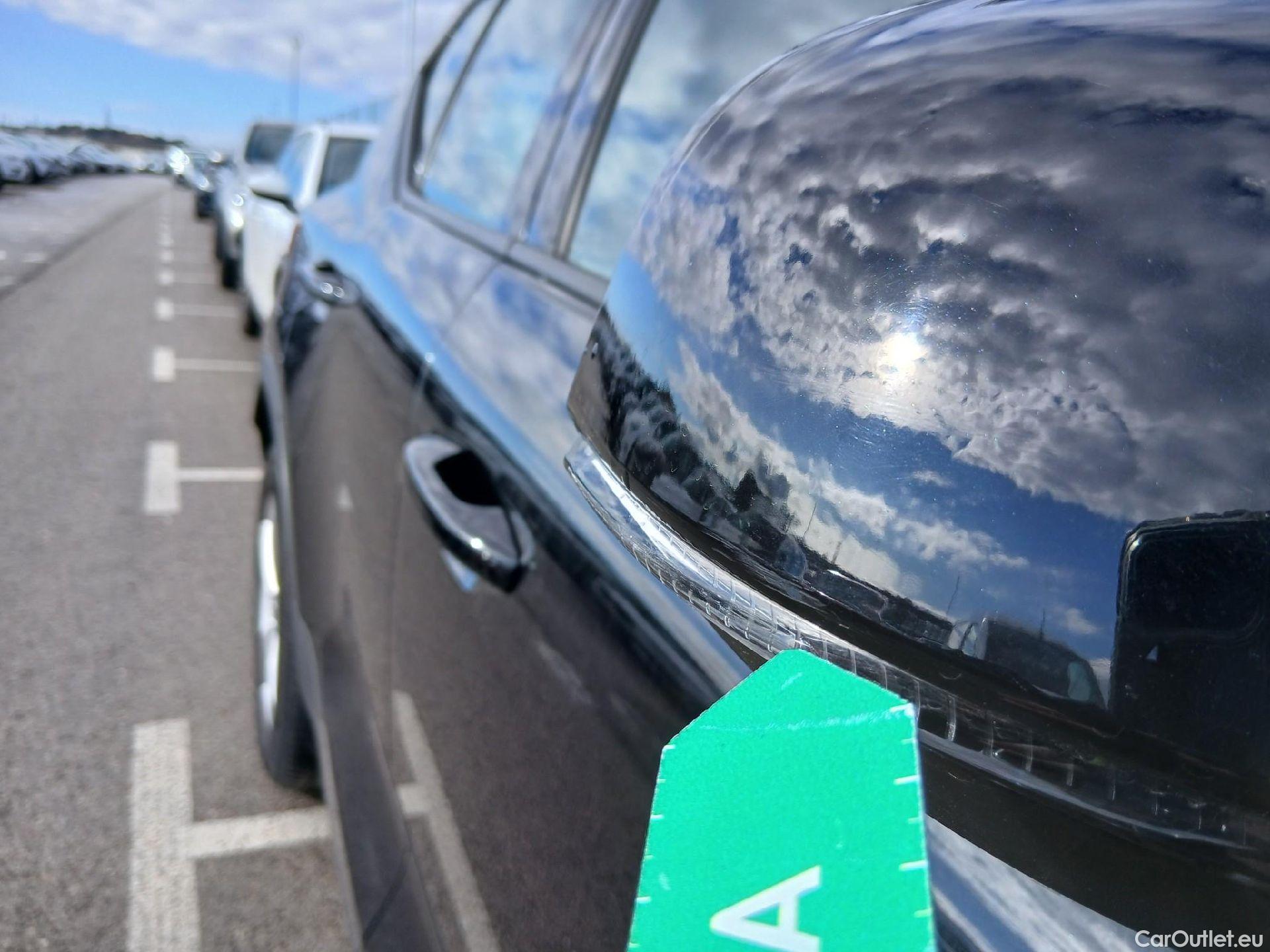  Volvo  XC 40 VOLVO XC40 / 2021 / 5P / todoterreno 1.5 T2 Essential Auto #18