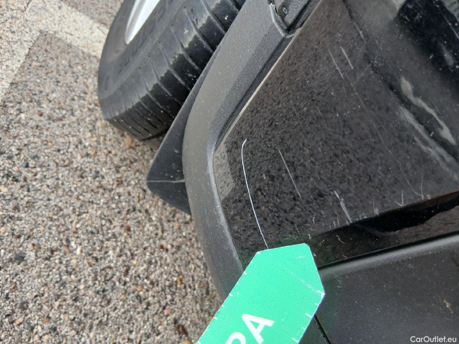  Volvo  XC 40 VOLVO XC40 / 2021 / 5P / todoterreno 1.5 T2 Essential Auto #3